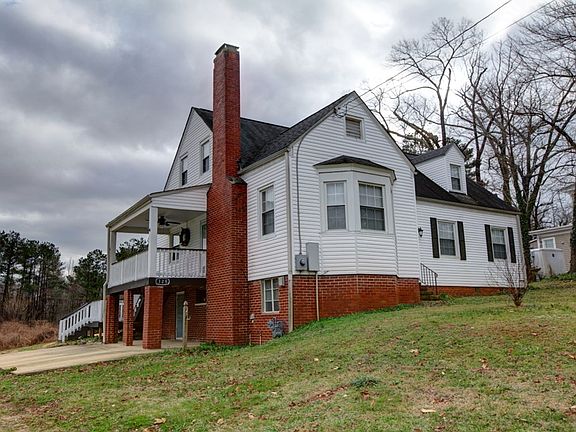 3rd image of 129 W Academy Ln