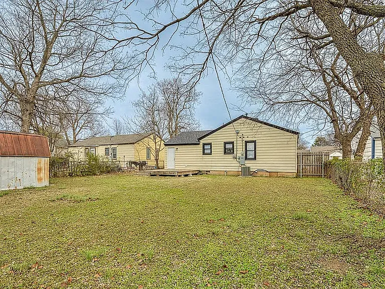 1208 Jet Dr — Photo 28