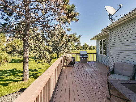 5th image of 835 138th Ln NE