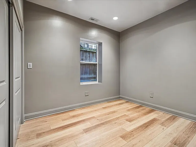 1317 Harvard St NW #1 — Photo 10