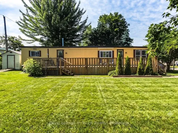21 Vics Rd, Midland, ON L4R 0B9