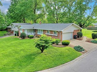 601 Springdale Dr, Belleville, IL