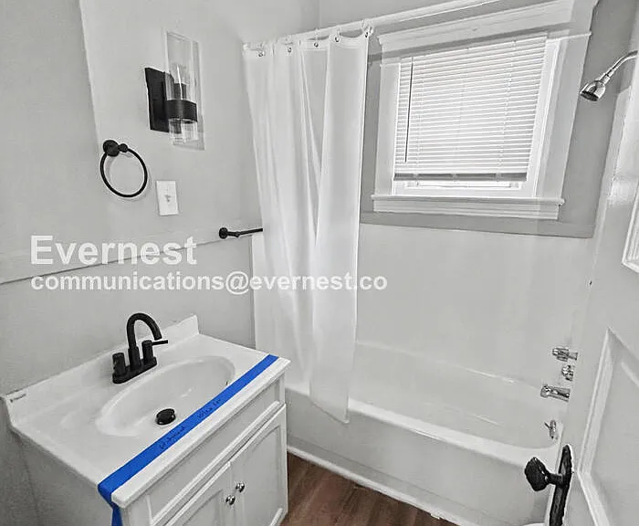 2932 E 118th St #2 — Photo 13