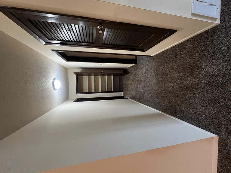 Kimberly Club Apartments — Photo 111