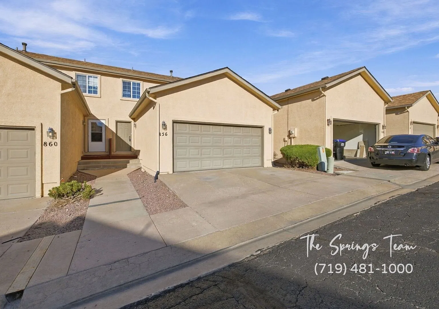 Spacious 4 Bd Condo With Water & Trash Included! — Photo 2
