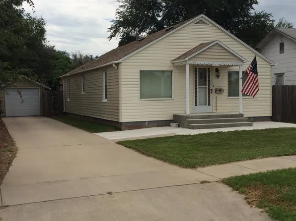 606 N 13th St, Garden City, KS 67846