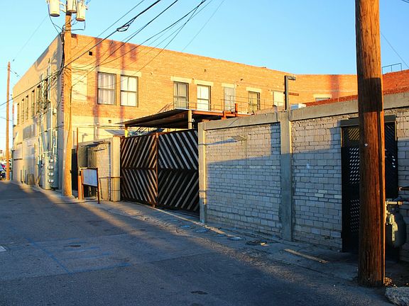 3rd image of 801 N Piedras St #2