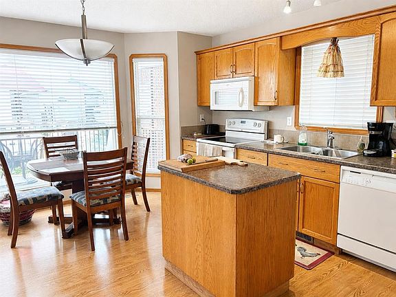4th image of 4507 W 74th St