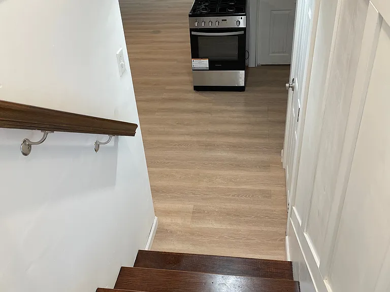 NE Grand Ave — Photo 18