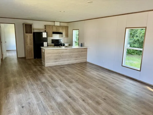 856 Hilly Branch Rd, Lumberton, NC