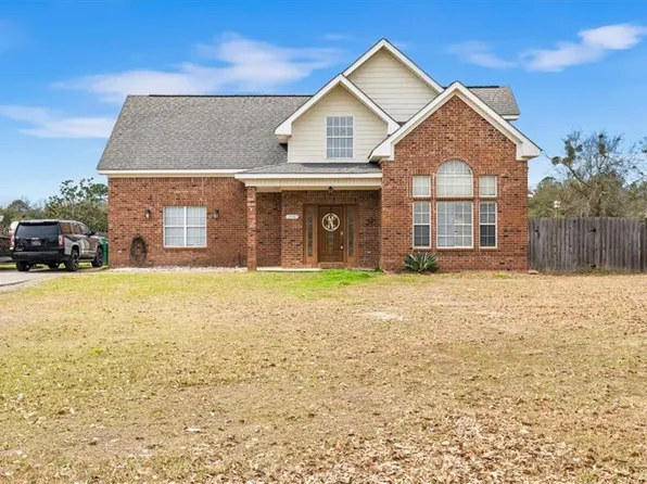 17161 Fenton Dedeaux Rd, Kiln, MS 39556