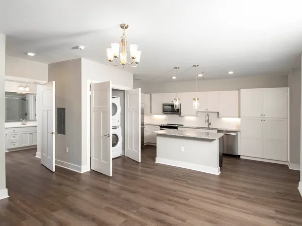 Second Avenue Apartments