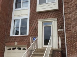 14221 Belt Buckle Ct, Centreville, VA 20121