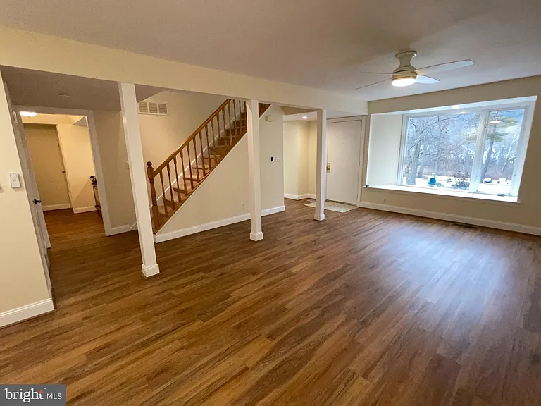 121 E Chelsea Cir — Photo 14
