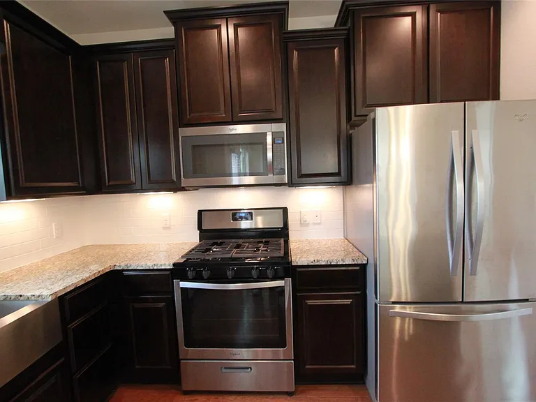 9304 Lost Bridge Ln — Photo 13