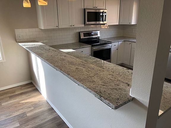 2nd image of 625 Sanford Ave