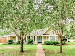 359 Vaughn Dr S, Satsuma, AL 36572
