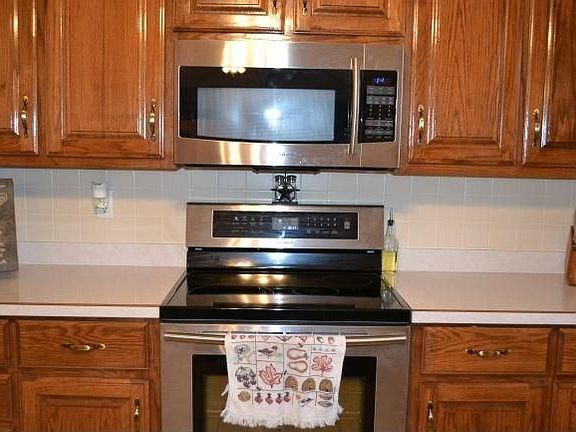 5th image of 207 Brentwood St