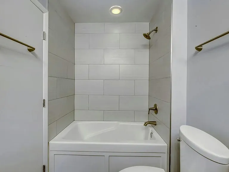 435 W Erie St #1105 — Photo 12