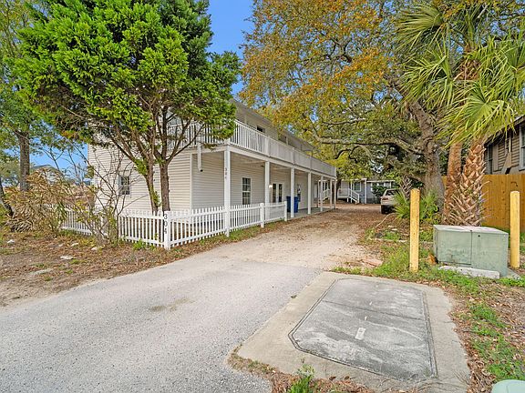 3rd image of 304 1st Ave S