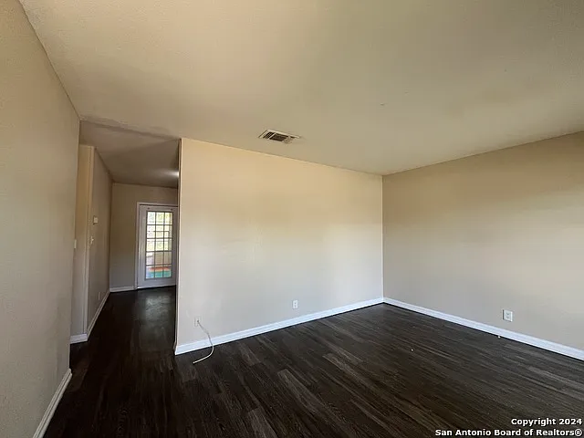 5922 Castle Hunt — Photo 2