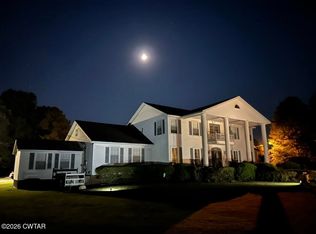645 Barham Ln, Bolivar, TN 38008