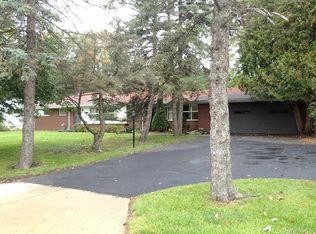 708 W Walton Blvd, Pontiac, MI