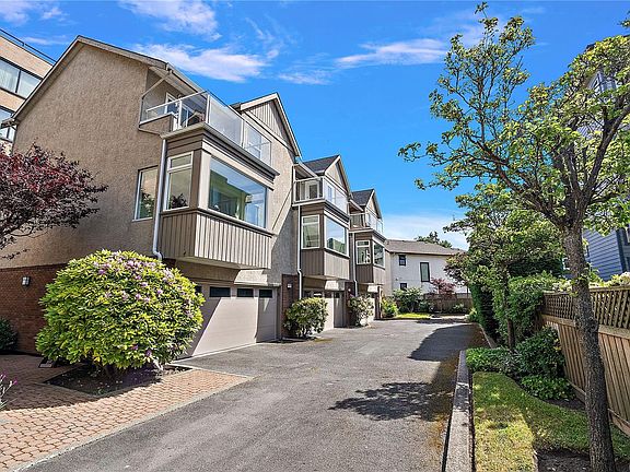 2nd image of 108 Dallas Rd #4