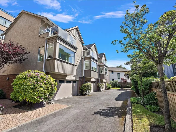 108 Dallas Rd #4, Victoria, BC V8V 1A3