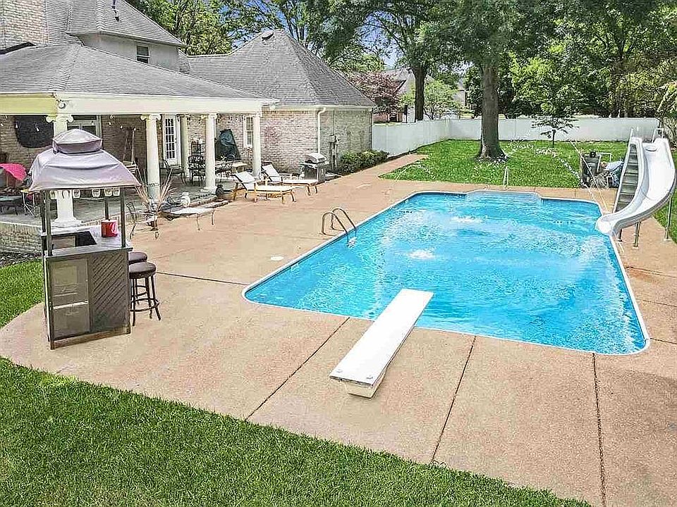 1st image of 119 Stonehenge Dr