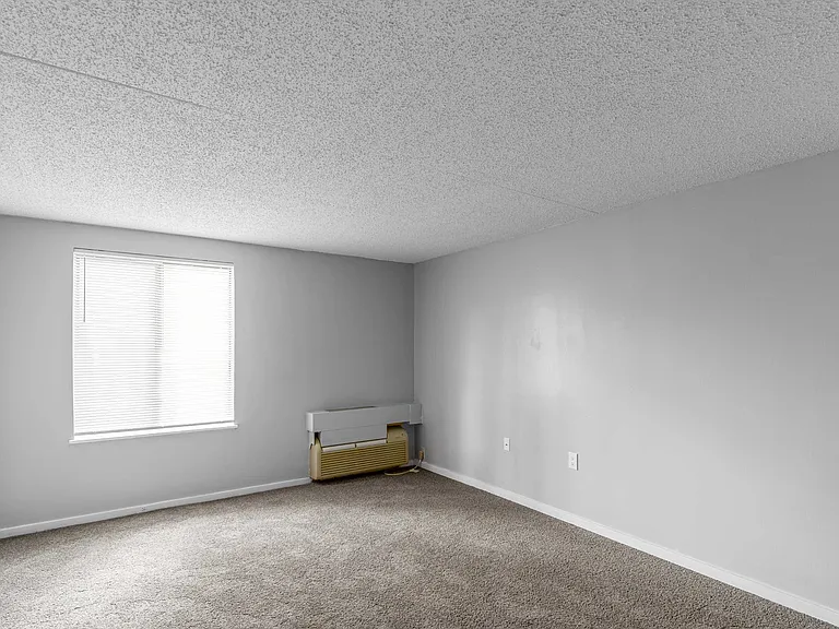 Premier Village Apartments — Photo 28