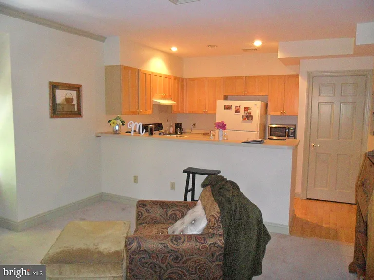 222 Delaware St #2 — Photo 9
