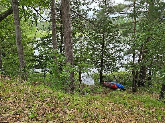 4th image of 8994 Lake Nettie Rd