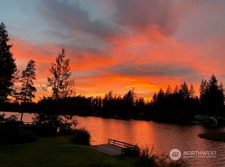 1191 E Trails End Dr, Belfair, WA 98528