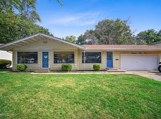 1445 W Vanmeter St, Kankakee, IL 60901