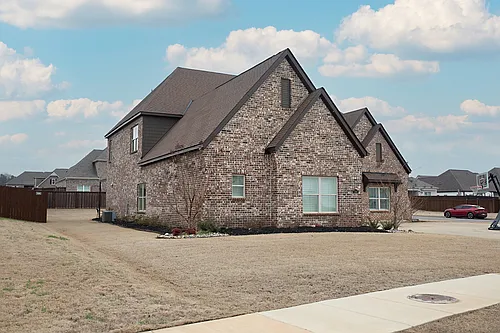 1305 Tullahoma Dr Photo 1