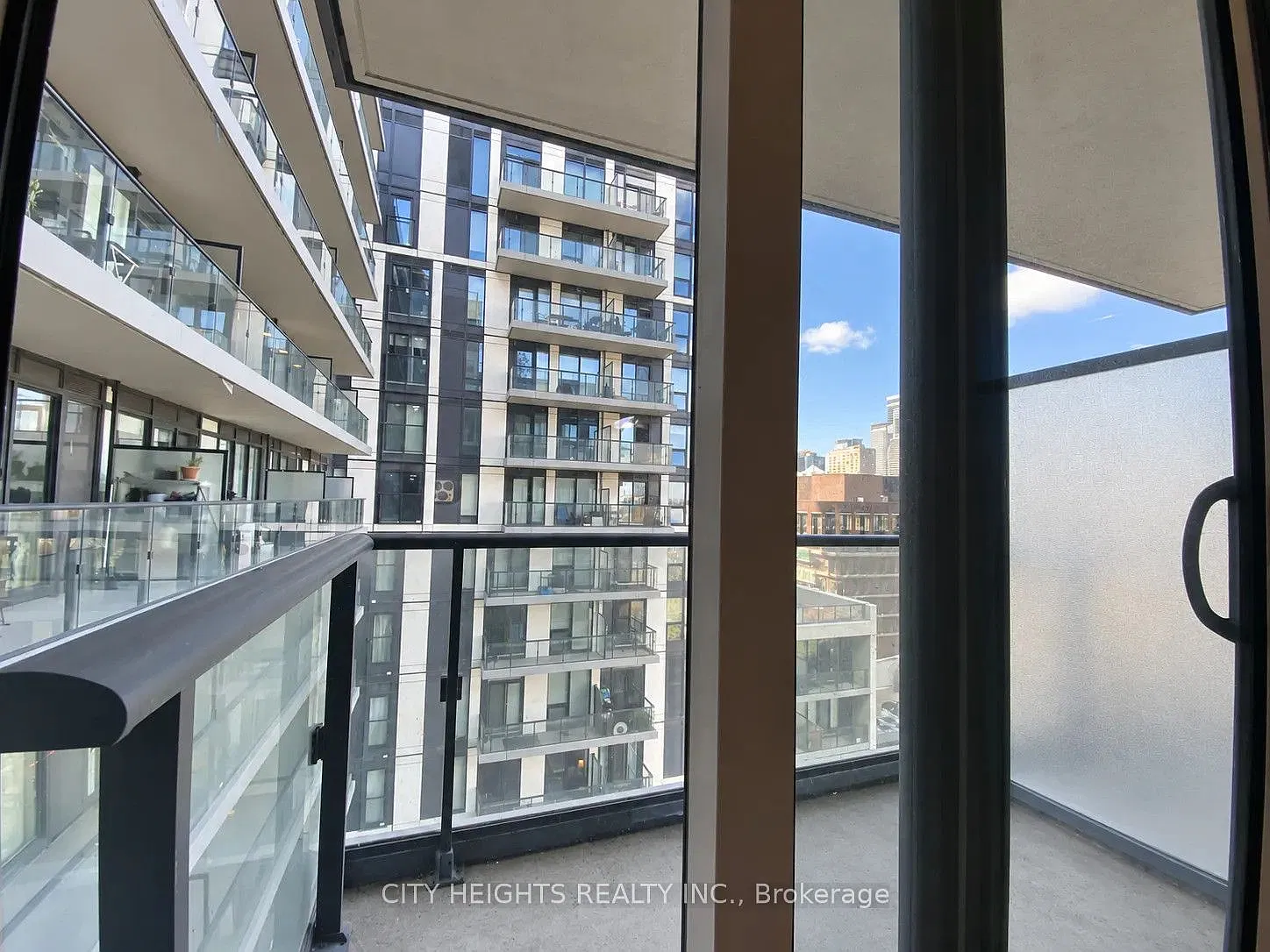 1 bed, $2,500 — Photo 2