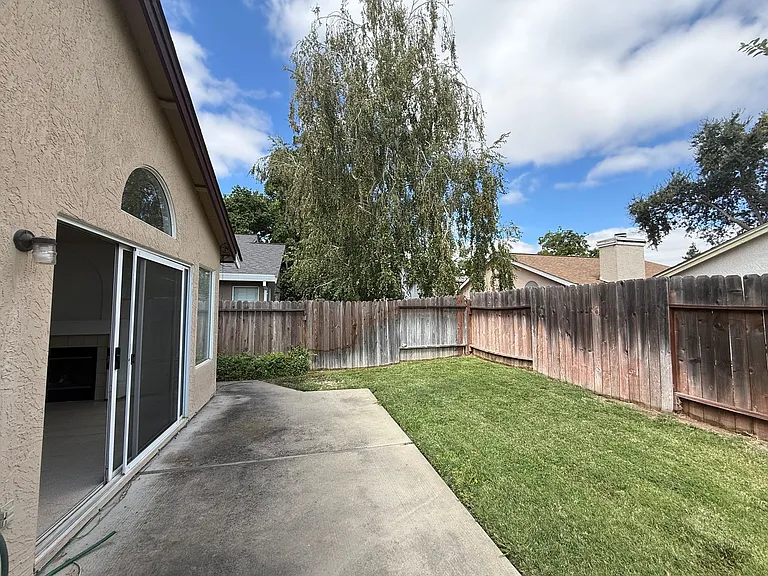 6415 Shasta Creek Way — Photo 21