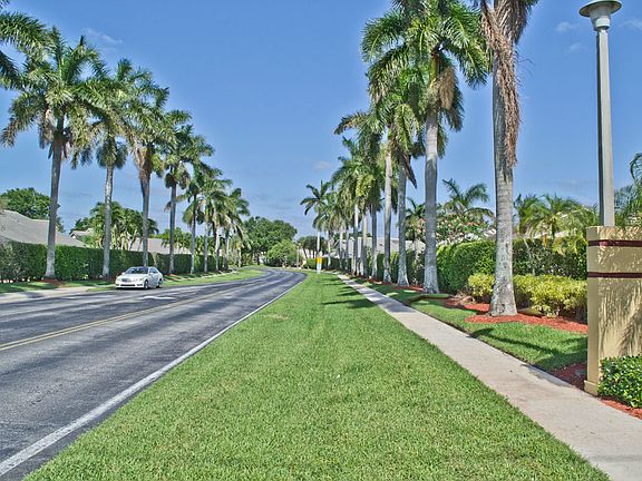 5th image of 10948 Stafford Cir S