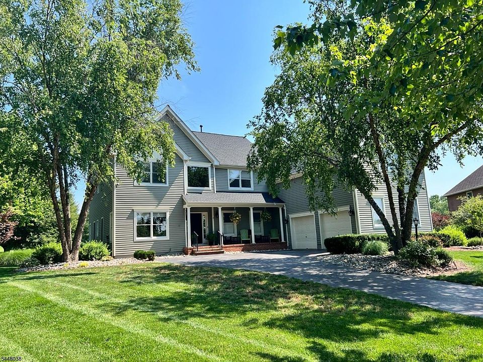 1st image of 9 Sandpiper Ct