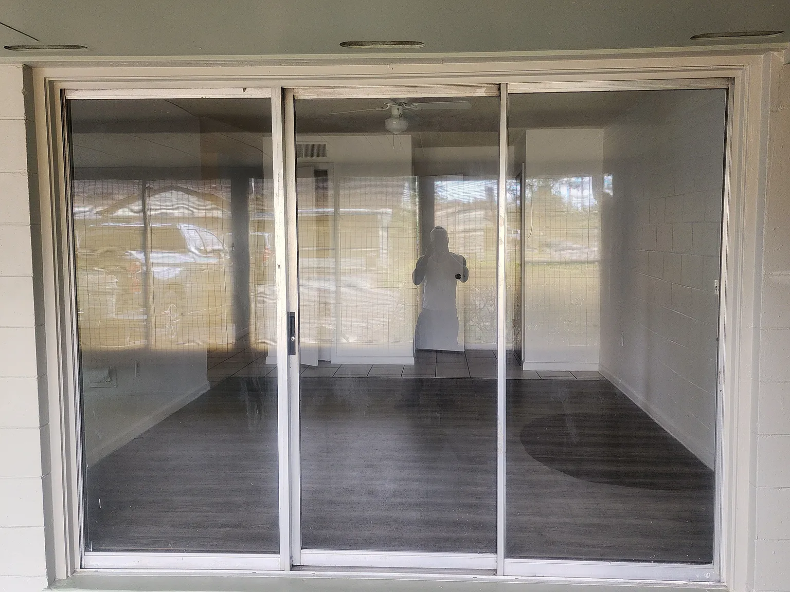 3 bed, $1,900 — Photo 3