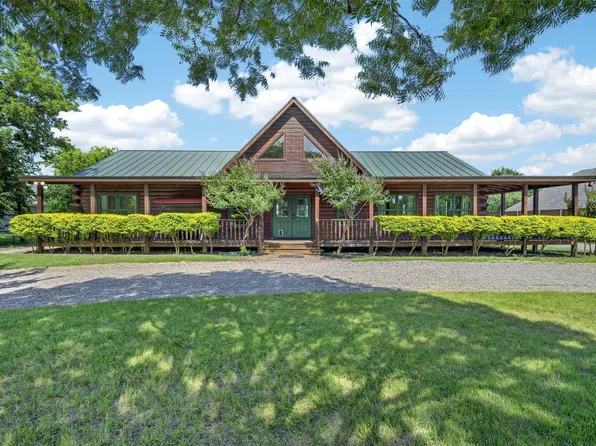 2270 Mitchell Rd, Krum, TX 76249