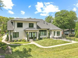 305 Old Courthouse Rd NE, Vienna, VA 22180