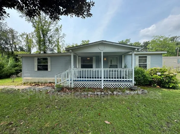 1227 Village Rd, Leland, NC 28451