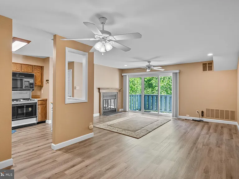 2516 Eagle Row — Photo 5