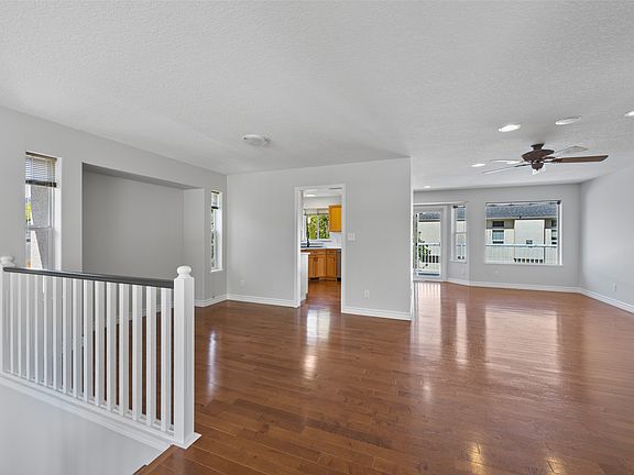 3rd image of 3702 Overlander Dr