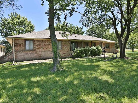 2nd image of 14766 SW Clover Ln