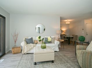 5265 Balmoral Ln, Bloomington, MN 55437