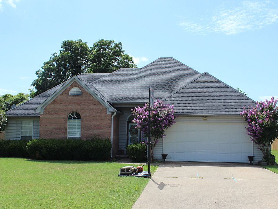 1st image of 2633 Ward Dr