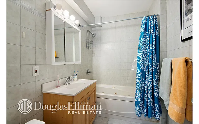 Rented by Douglas Elliman | media 10